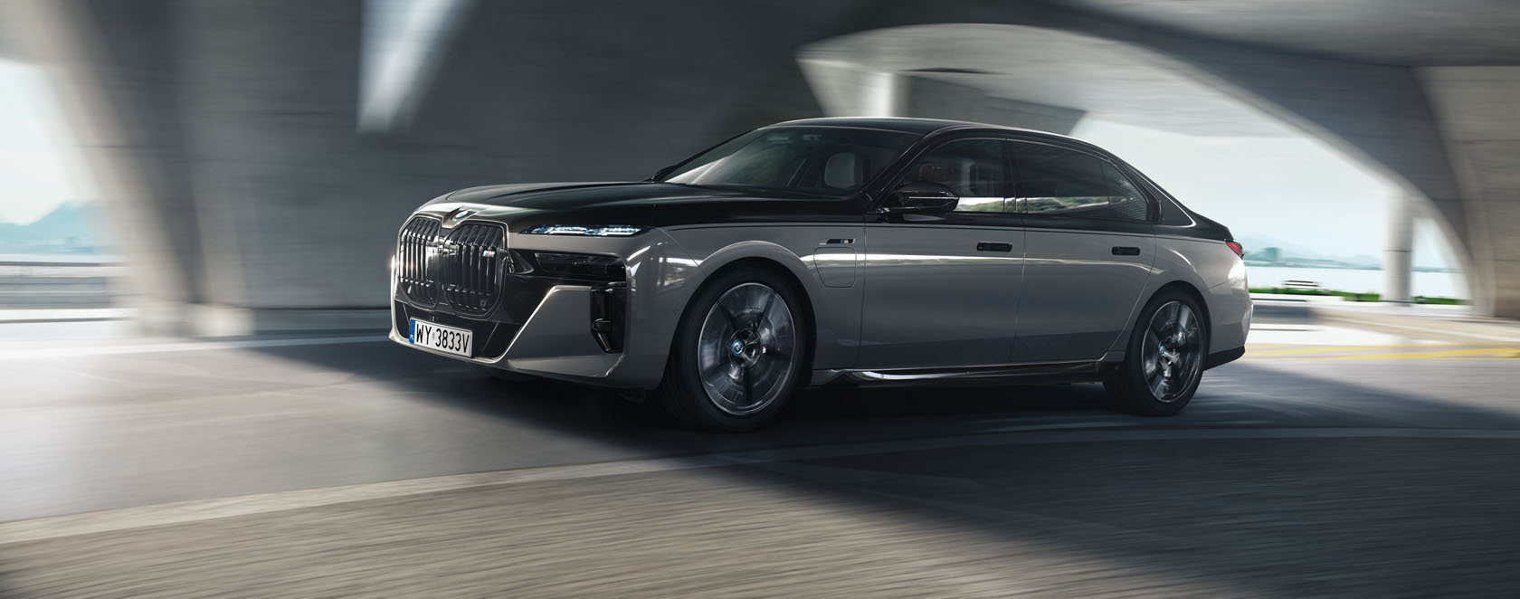 BMW M760e xDRIVE LIMUZYNA – WRAŻENIA.